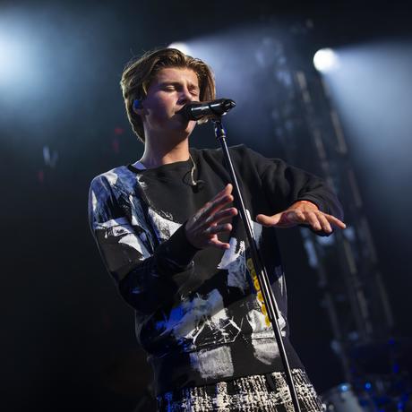 Ruel - Kicking My Feet