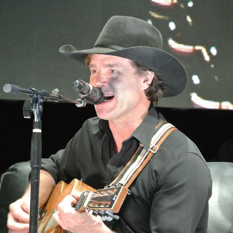 Corb Lund